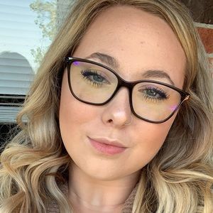 Meet your Posher, Analeise